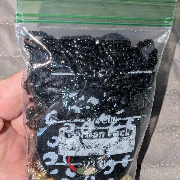 KF $3 with Bundle ~ Jewelry Findings Grab Bag 471 - Picture 6 of 8